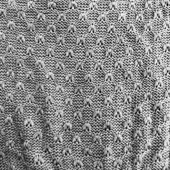 Comfortable Grey Women’s Turkish sweater repeated pattern stretch Red Roza Brand - Picture 8 of 10